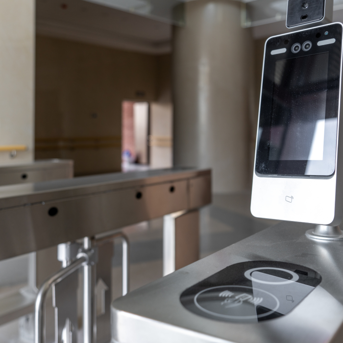 Control de Acceso Facial en Piletas y Gimnasios: seguridad y fluidez sin contacto